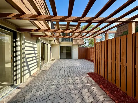 9148 SW 23rd Street Davie FL 33324