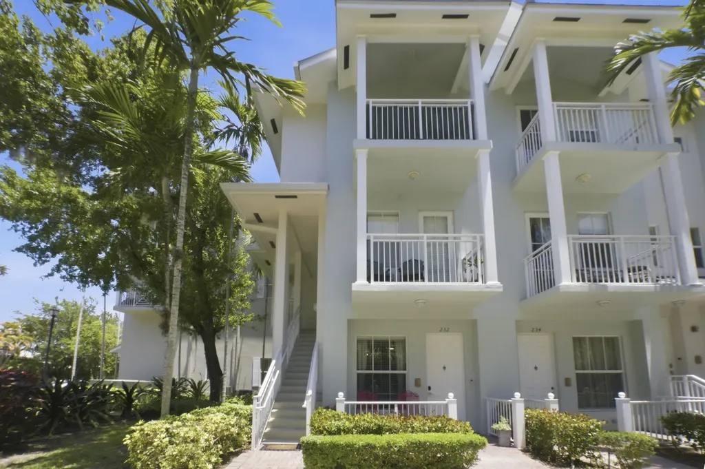 232 SW 14th Avenue Fort Lauderdale FL 33312
