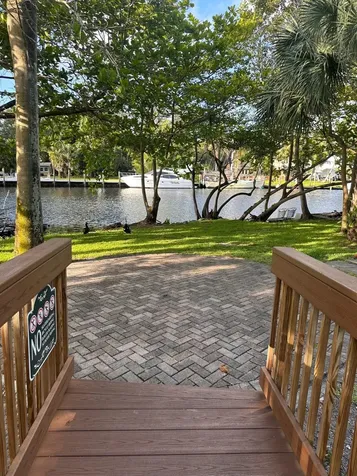232 SW 14th Avenue Fort Lauderdale FL 33312