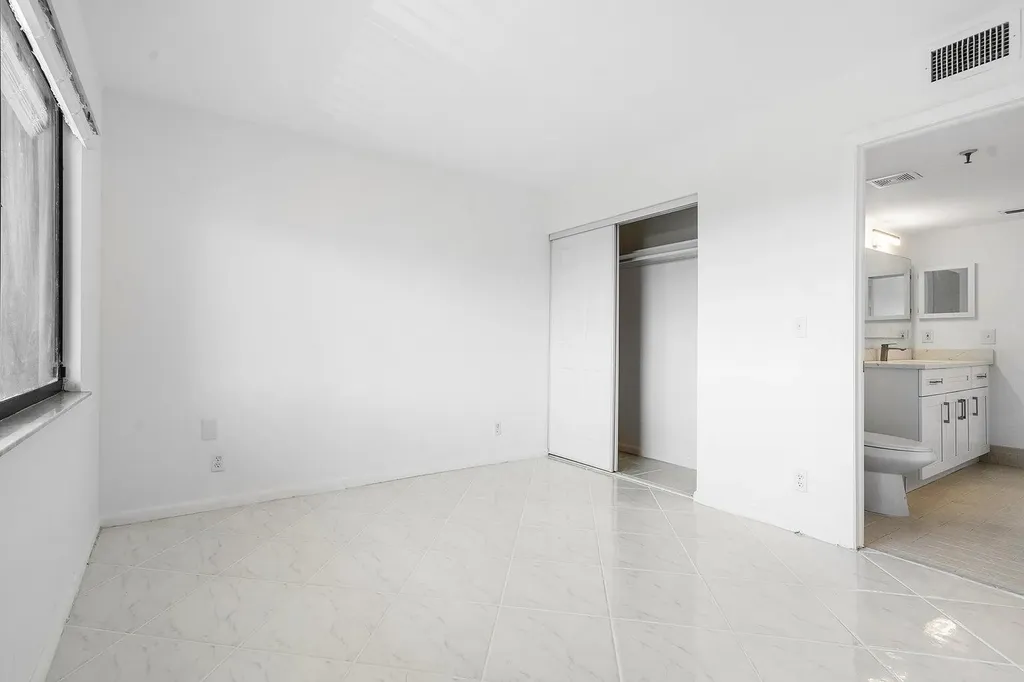 14475 Strathmore Lane Delray Beach FL 33446