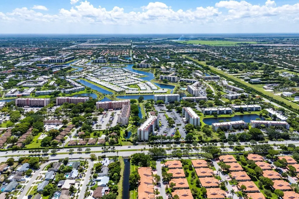 14475 Strathmore Lane Delray Beach FL 33446