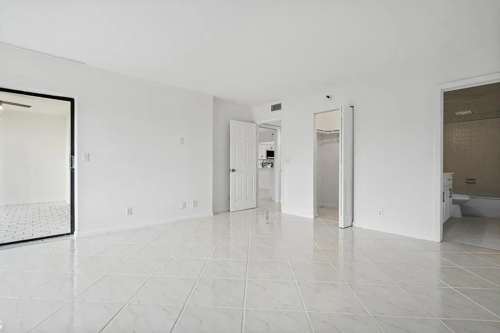 14475 Strathmore Lane Delray Beach FL 33446