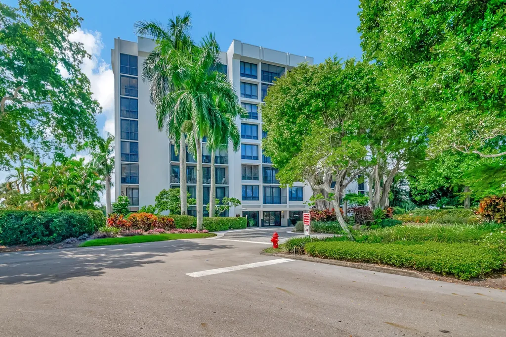 6805 Willow Wood Drive Boca Raton FL 33434