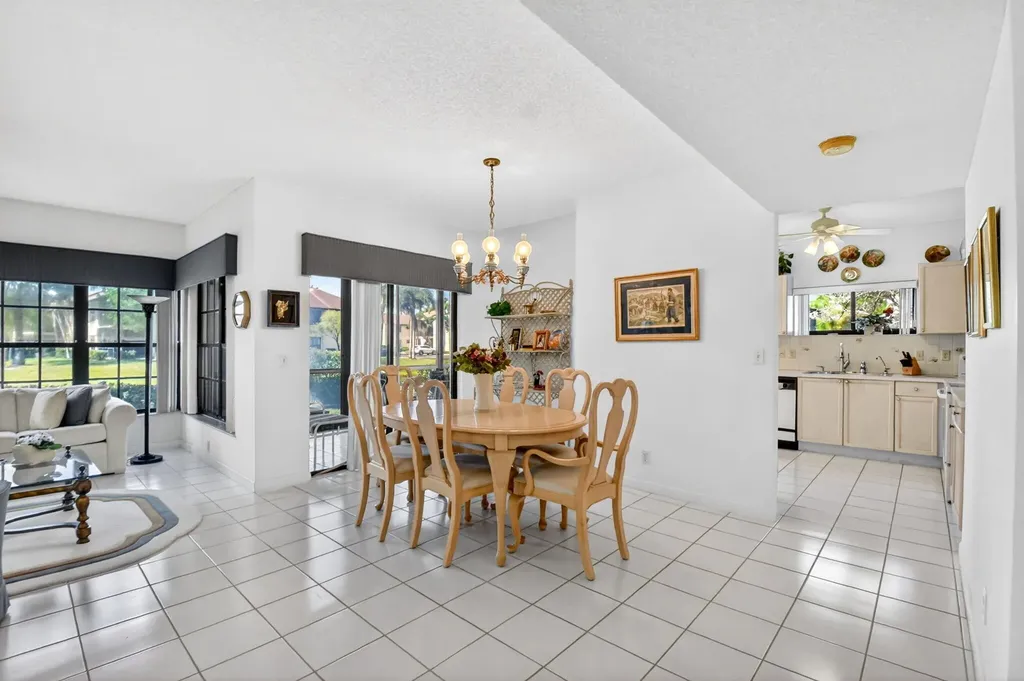 3281 Jog Park Drive Greenacres FL 33467