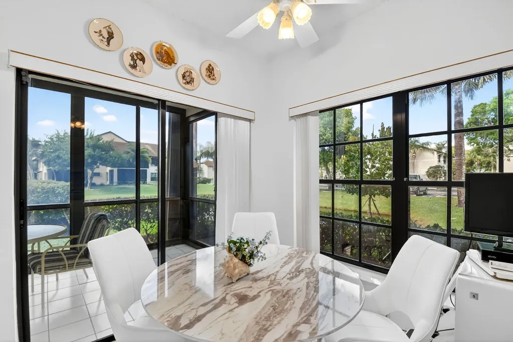 3281 Jog Park Drive Greenacres FL 33467