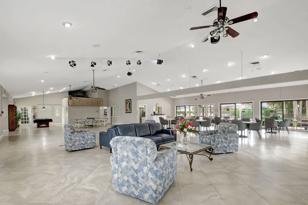 3281 Jog Park Drive Greenacres FL 33467
