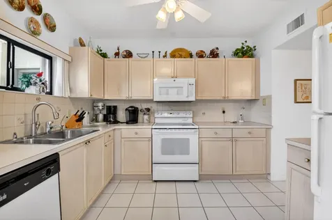 3281 Jog Park Drive Greenacres FL 33467