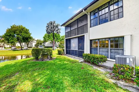 3281 Jog Park Drive Greenacres FL 33467