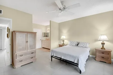 3281 Jog Park Drive Greenacres FL 33467