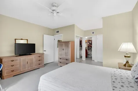 3281 Jog Park Drive Greenacres FL 33467