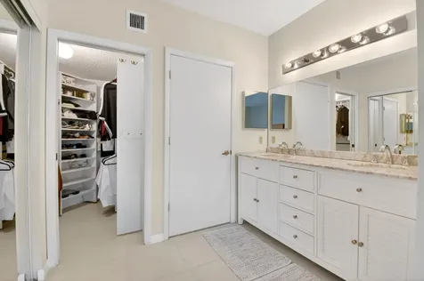 3281 Jog Park Drive Greenacres FL 33467