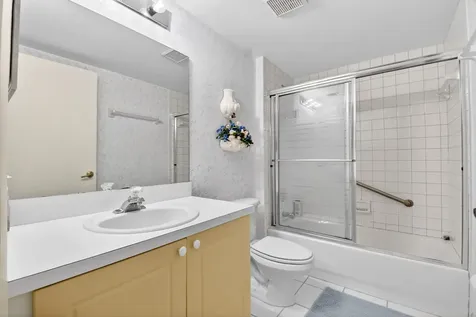 3281 Jog Park Drive Greenacres FL 33467