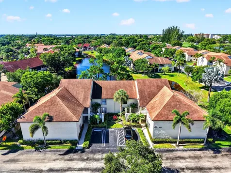 3281 Jog Park Drive Greenacres FL 33467