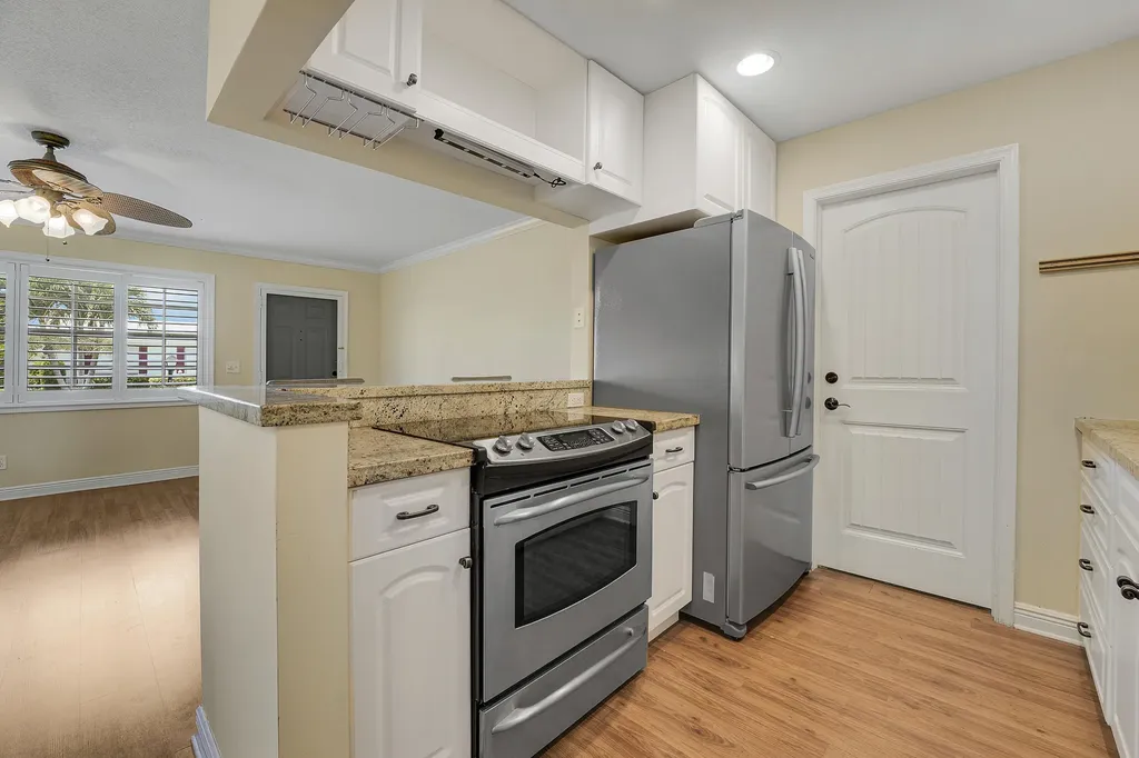 614 SW Golf Drive Boynton Beach FL 33426
