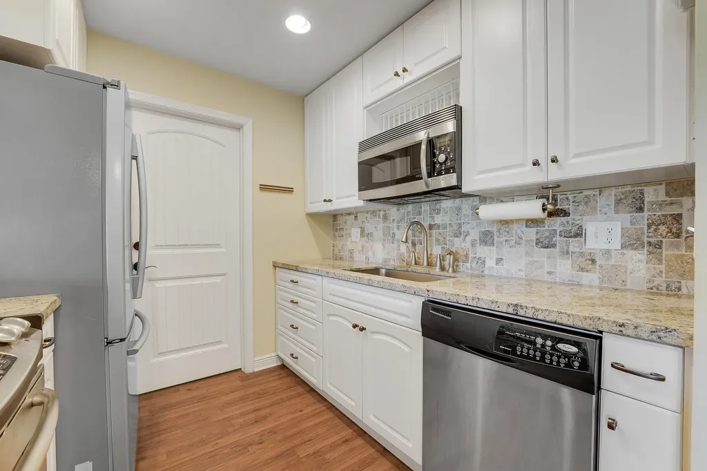 614 SW Golf Drive Boynton Beach FL 33426