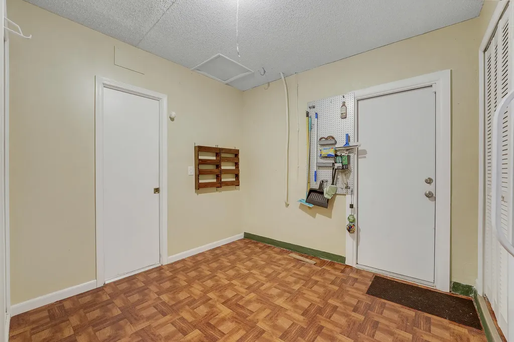 614 SW Golf Drive Boynton Beach FL 33426