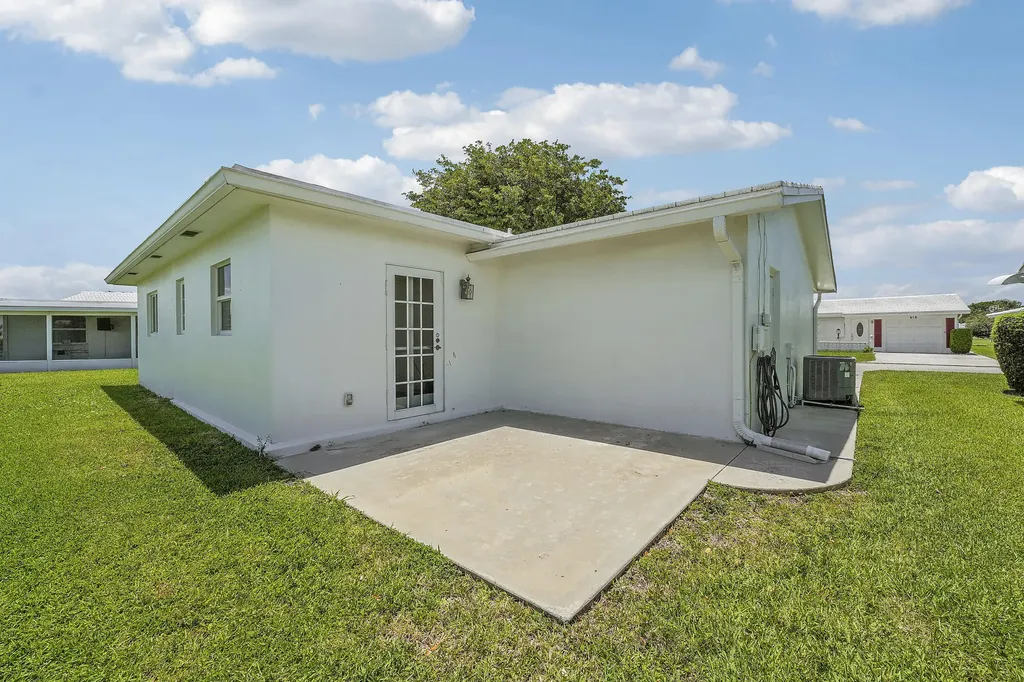 614 SW Golf Drive Boynton Beach FL 33426