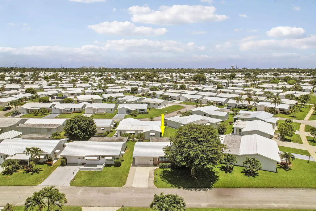 614 SW Golf Drive Boynton Beach FL 33426