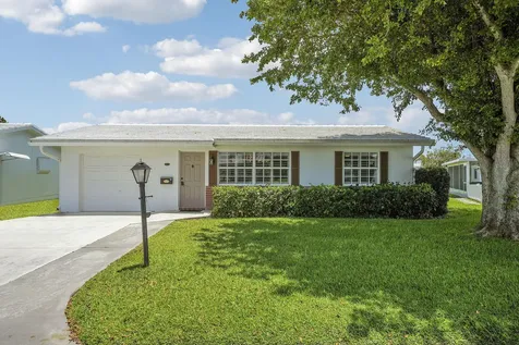 614 SW Golf Drive Boynton Beach FL 33426