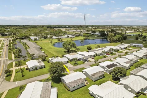 614 SW Golf Drive Boynton Beach FL 33426