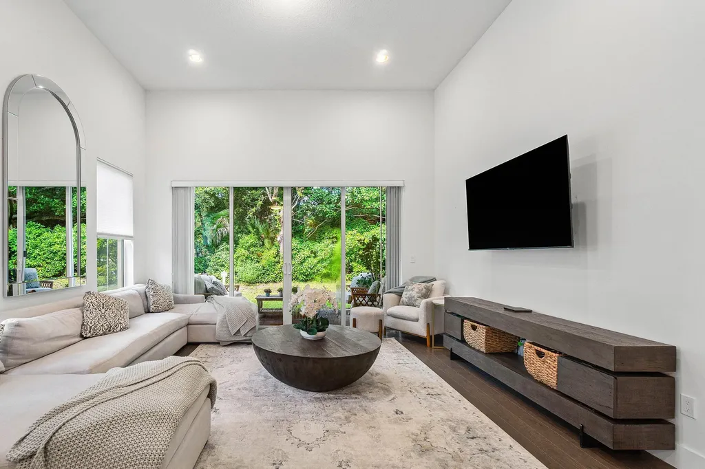 11401 Pointe Midtown Drive Palm Beach Gardens FL 33418