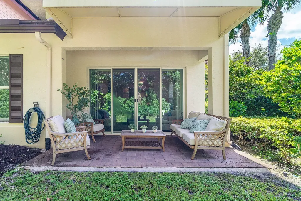 11401 Pointe Midtown Drive Palm Beach Gardens FL 33418