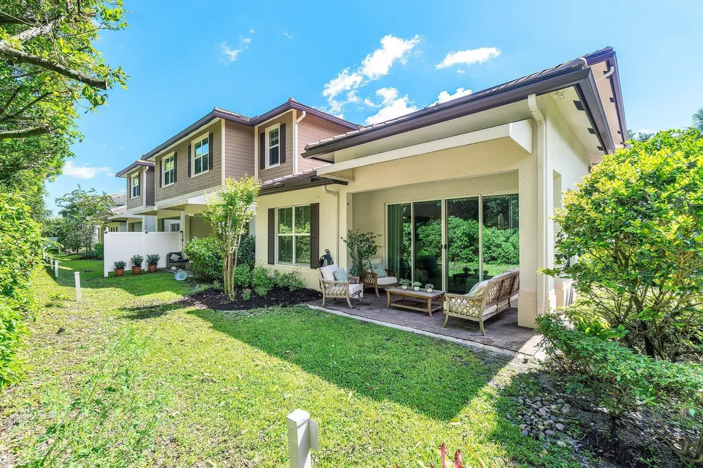 11401 Pointe Midtown Drive Palm Beach Gardens FL 33418
