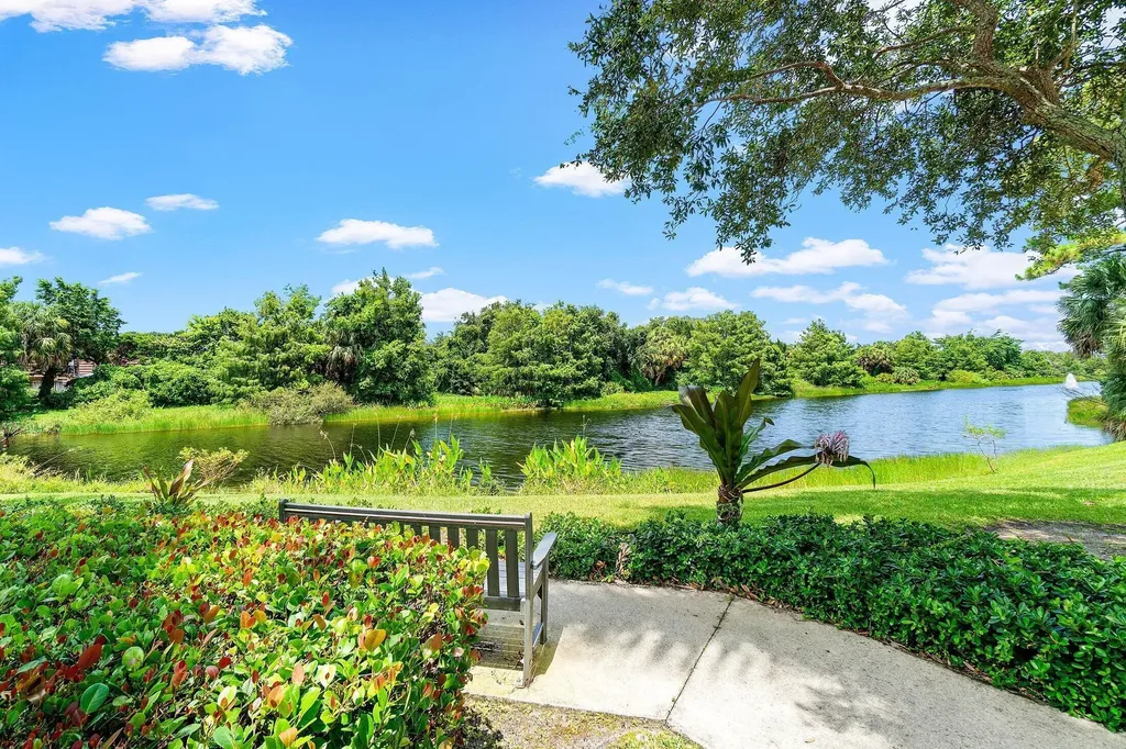 11401 Pointe Midtown Drive Palm Beach Gardens FL 33418