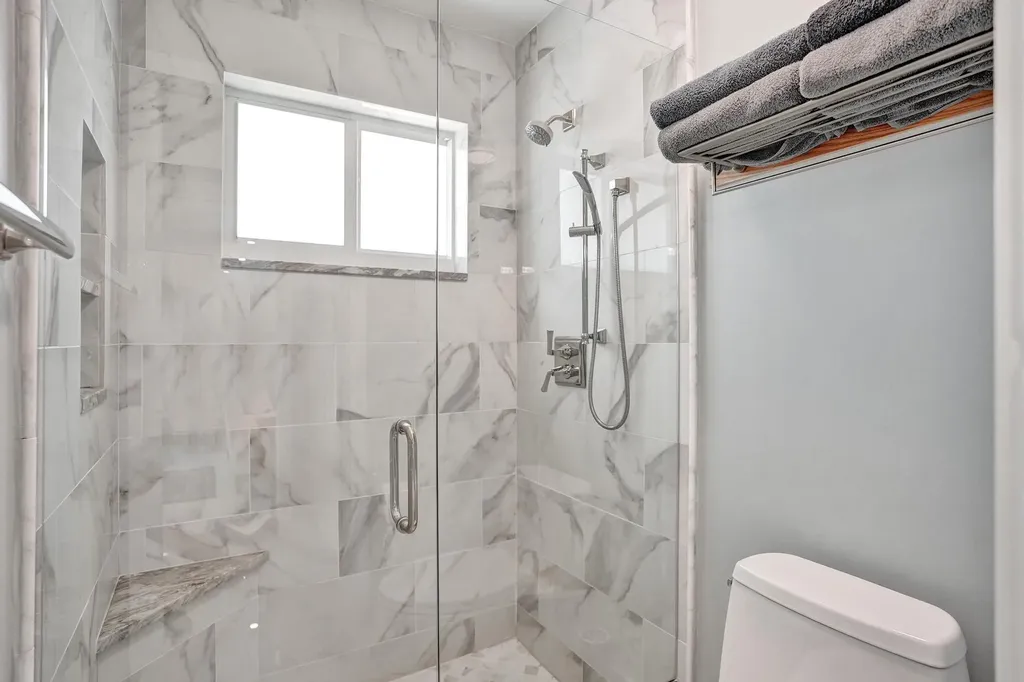 291 SW 75th Terrace Plantation FL 33317