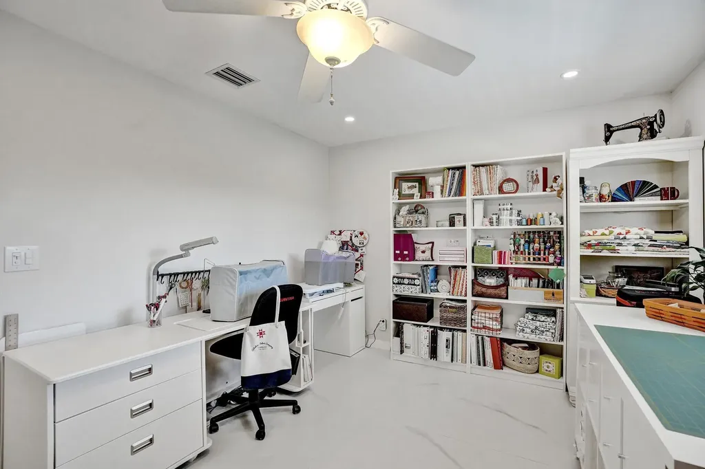 291 SW 75th Terrace Plantation FL 33317