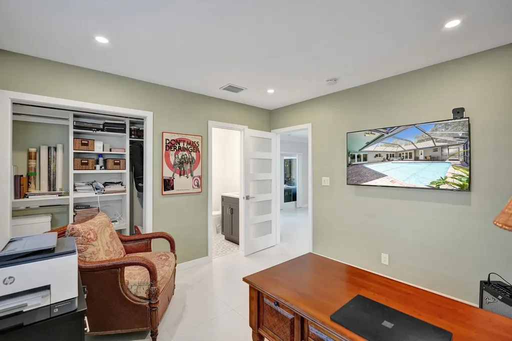 291 SW 75th Terrace Plantation FL 33317