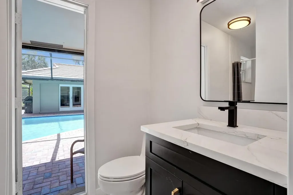 291 SW 75th Terrace Plantation FL 33317