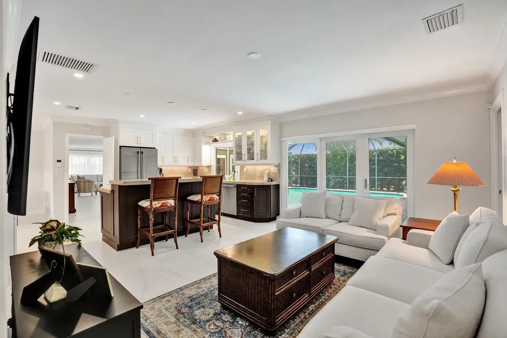 291 SW 75th Terrace Plantation FL 33317