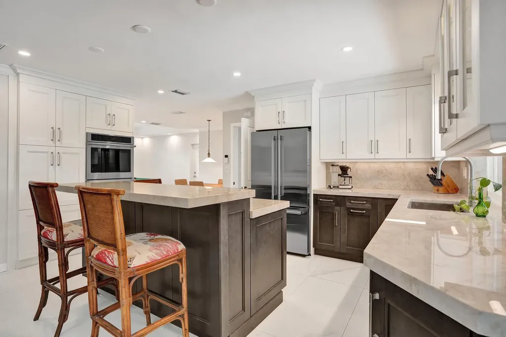 291 SW 75th Terrace Plantation FL 33317