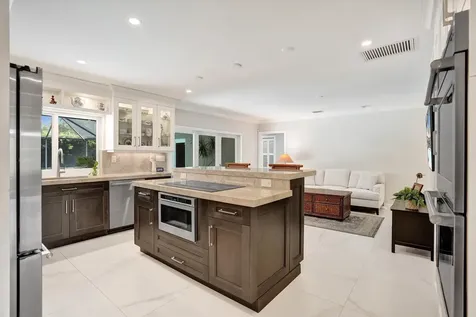 291 SW 75th Terrace Plantation FL 33317