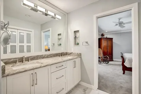 291 SW 75th Terrace Plantation FL 33317