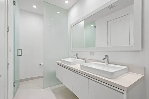 6310 NW 103rd Place Doral FL 33178