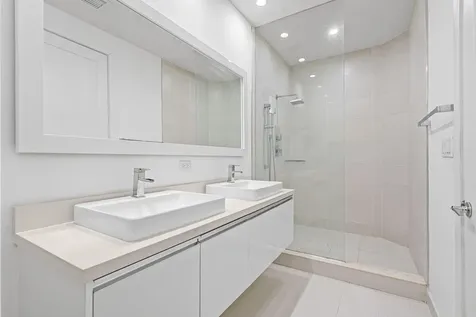 6310 NW 103rd Place Doral FL 33178