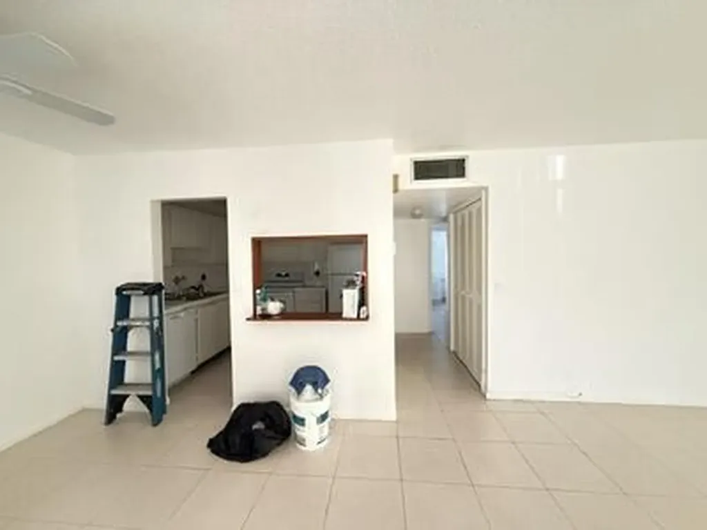 187 Stratford N West Palm Beach FL 33417