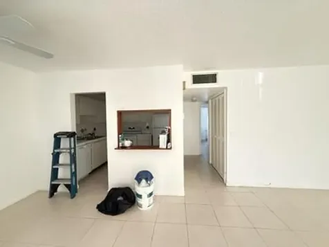 187 Stratford N West Palm Beach FL 33417