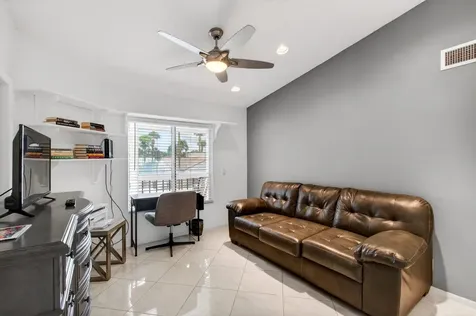 7485 Glendevon Lane Delray Beach FL 33446