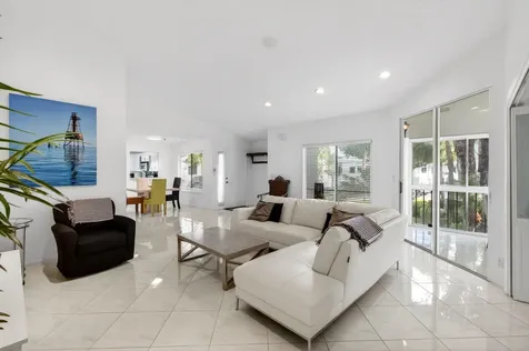 7485 Glendevon Lane Delray Beach FL 33446