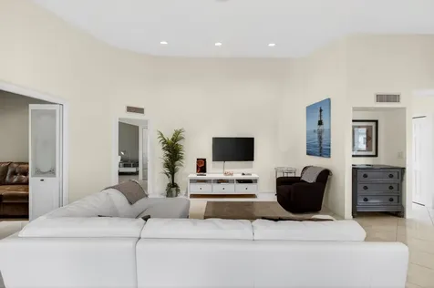 7485 Glendevon Lane Delray Beach FL 33446