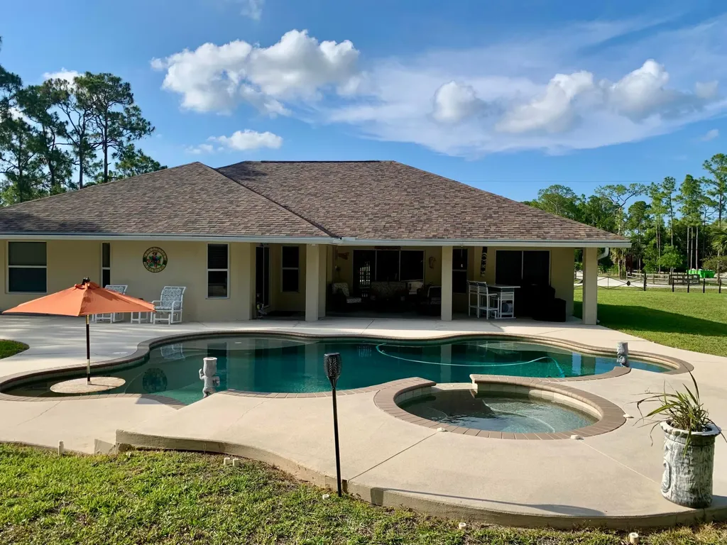 12920 N 75th Lane Lane N The Acreage FL 33412