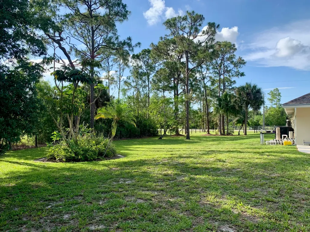 12920 N 75th Lane Lane N The Acreage FL 33412