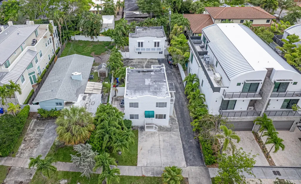 110 NE 16th Terrace Fort Lauderdale FL 33301