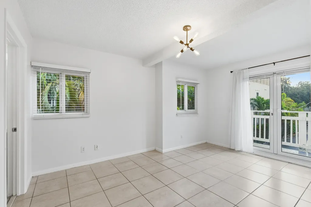 110 NE 16th Terrace Fort Lauderdale FL 33301