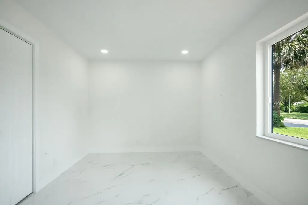 8535 NW 25th Place Coral Springs FL 33065