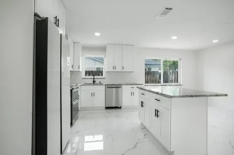 8535 NW 25th Place Coral Springs FL 33065