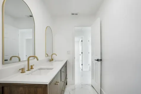 8535 NW 25th Place Coral Springs FL 33065